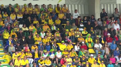 Silent crowd in stadium Stock Footage 47862280