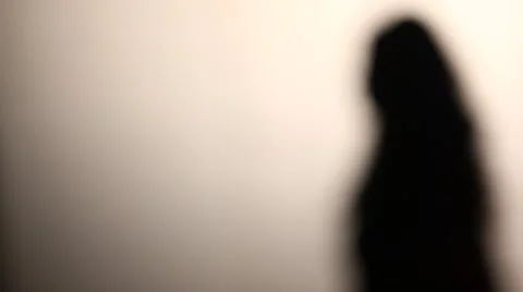 Silhouette of female dancer Vídeos de archivo 47951769