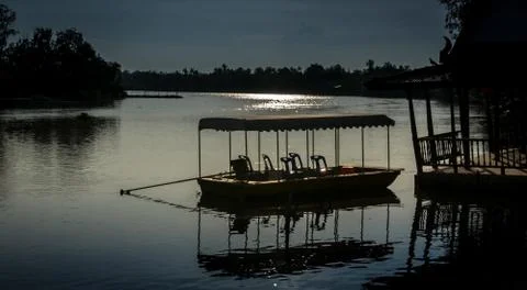 Silhouette ferry. 스톡 사진