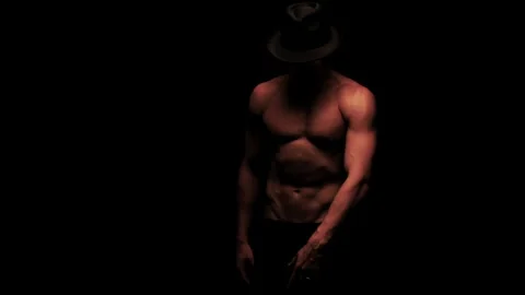 Silhouette of a man dancing in the dark 動画素材 92540925