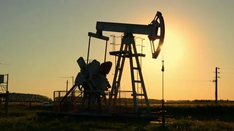 Silhouette of an oil pump. Stock Footage 202910730