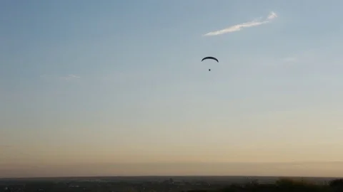Silhouette of paraglider Stock-Footage 77193183