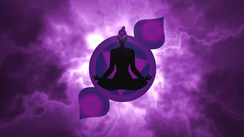 Silhouette of the person meditating activate the Third Eye chakra 스톡 동영상 146935554