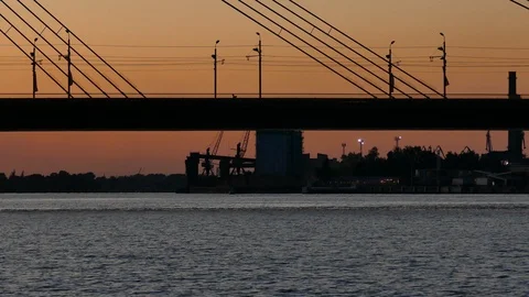 Silhouette of Riga cable-stayed bridge Vídeo Stock 92326357