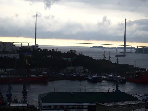 Silhouette of the Russian bridge on a background of cloudy sky. 库存影片 117748682