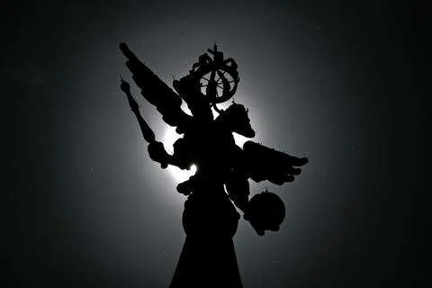 The silhouette of the Russian double-headed eagle on Red Square in Moscow Stock Photos