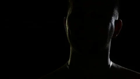 Silhouette of singer on the stage. Video stock 90983000