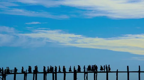 Silhouette of U Bein bridge at sunset Amarapura, Mandalay, Myanmar. Stock Footage 62916289