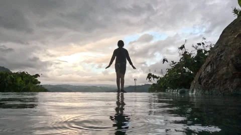 Silhouette view from infinity pool Video stock 257618950