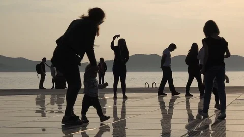 Silhouettes in the beach  Stock Footage 81065742
