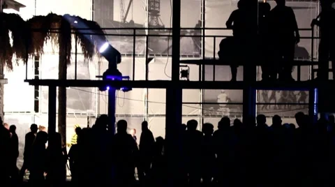 Silhouettes of many people Video stock 8519964