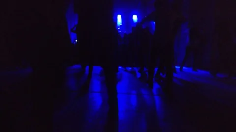 Silhouettes of the steping DnB dancing people at a party Video stock 88207438