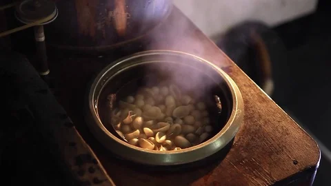 Silk Making, traditional way 스톡 동영상 78087943