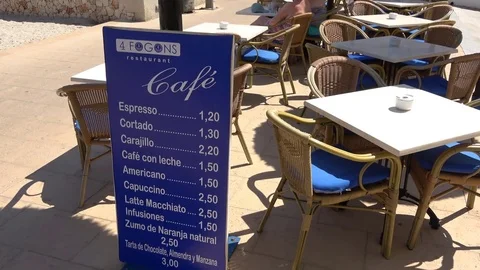 Sillot Mallorca Spain: Bar serving low price coffee to tourists Video stock 81093149