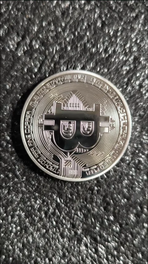 Silver Bitcoin, Btc, Bit Coin, coin, Crypto, rotating, vertical video Stock Footage 283498788