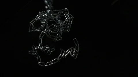 Silver chain drops on black table 스톡 동영상 91598922