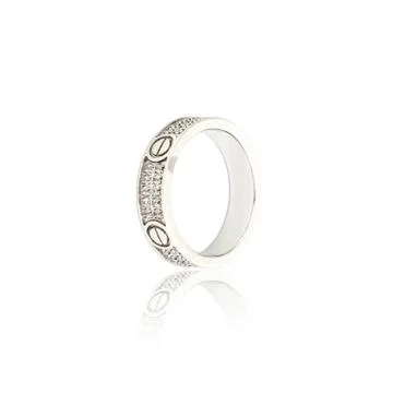 Silver diamond ring isolated on white Foto stock