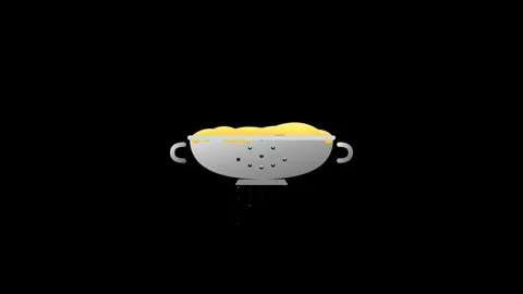 Silver Metallic Colander with Steaming Yellow Pasta and Draining Water Stream Видео 346007057