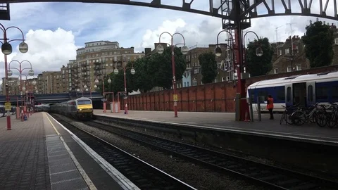 The Silver Train, Chiltern Railways express train at Marylebone station UK Stock Footage 81193288