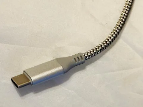A silver USB-C cable Foto stock
