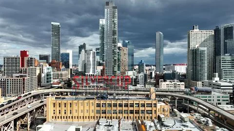 Silvercup Studios sign with elevated subway train track Queens New York City Stock Photos