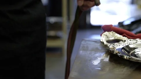 Silversmith decorating a salver 스톡 동영상 83400304