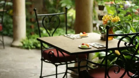 Simple breakfast at a resort spa in Sonoma wine country 스톡 동영상 10914926