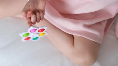 Simple Dimple in hands Stock-Footage 168796168