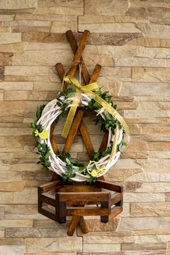 Simple easter decoration hanging on the wall Foto stock