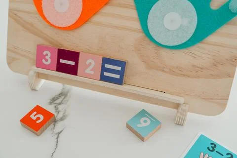 Simple math equation for kids Stockfoto's