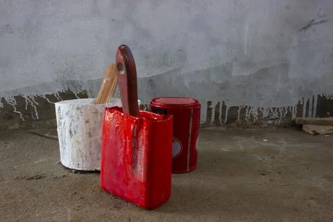 A simple paint can using used plastic waste Stock Photos