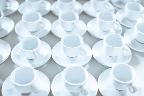 Simple pattern made of empty cups of coffee Simple pattern made of empty c... Foto stock