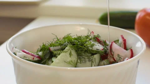 Simple salad of tomatoes and cucumbers. Video stock 106930736