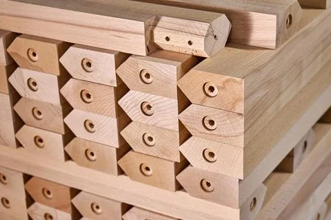 Simple tables legs of solid beechwood in carpentry workshop Foto stock