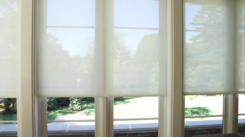 Simplicity of Automatic Curtains 動画素材 40804668