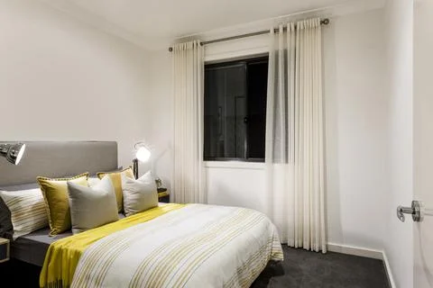 Simplistic And Stylish Bedroom Foto stock