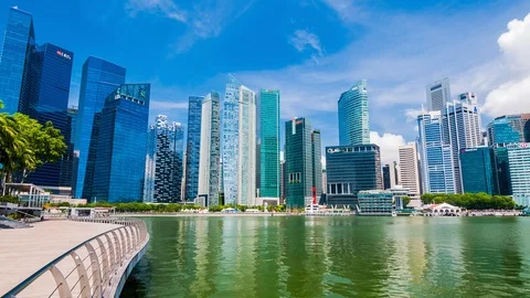 SINGAPORE - August 23, 2017:View from the infinity pool at Marina Bay Sands Video stock 102151617