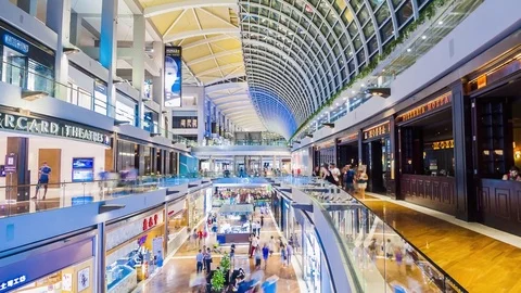 SINGAPORE - August 23: Timelapse in motion - inside view in the shopping mall Stock-Footage 79650070