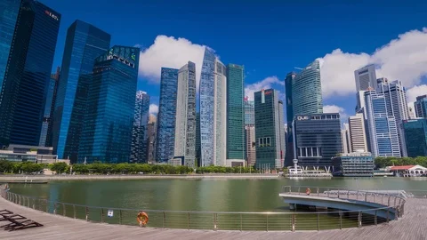SINGAPORE - August 24, 2017:View from the infinity pool at Marina Bay Sands Video stock 102596378