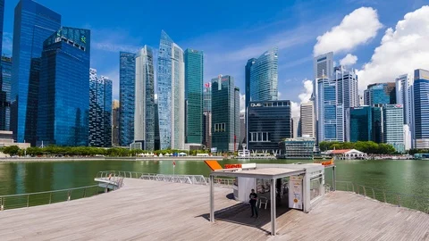SINGAPORE - August 24, 2017:View from the infinity pool at Marina Bay Sands Stock-Footage 102596626