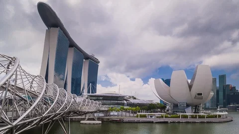 SINGAPORE - August 24, 2017:View from the infinity pool at Marina Bay Sands Video stock 102596773