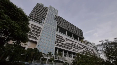 Singapore City buildings dynamic pan round Stock Footage