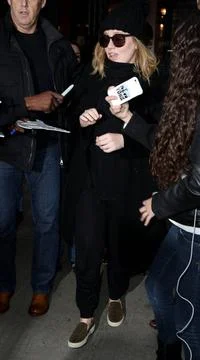  Singer Adele greets fans as she leaves a downtown hotel on November 18 20... Stock-Fotos