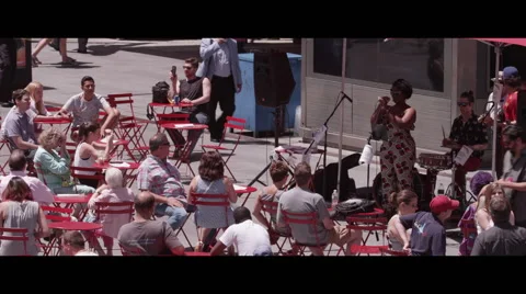 Singer with band in public Vidéo 57110450