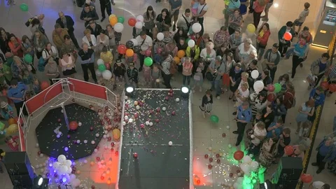 Singer sings during opening day of shopping center Stockbeeldmateriaal 76965792