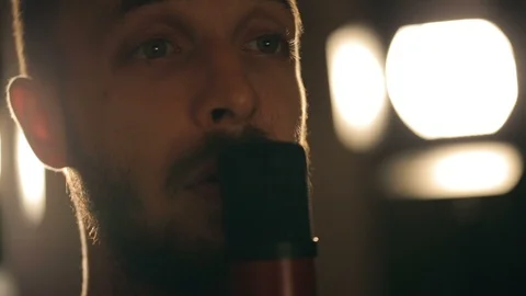 Singer sings in the studio Video stock 96177023