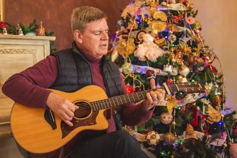 Singing with the guitar Stock Photos