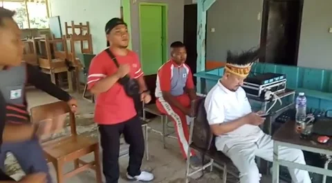 Singing Together 動画素材 205532982