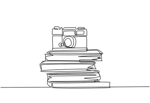 Single continuous line drawing of vintage classic analog pocket camera Illustrazione stock