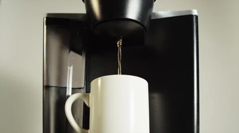 Single Cup Coffee Brewer Vídeo Stock 29626993